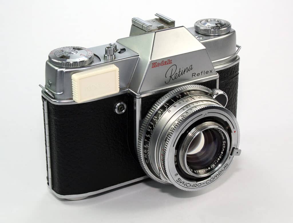 kodak retina reflex schraeg zu