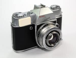 kodak retina reflex schraeg zu