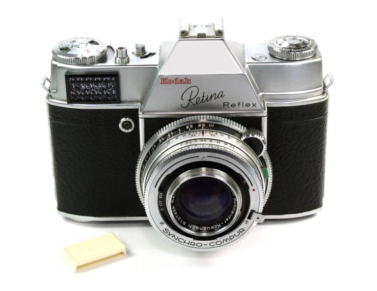 kodak retina reflex vorn auf