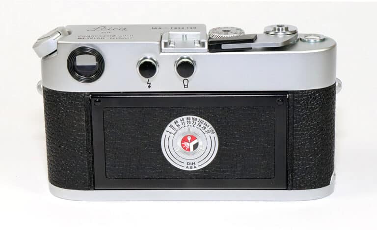 leica m4 rueckseite