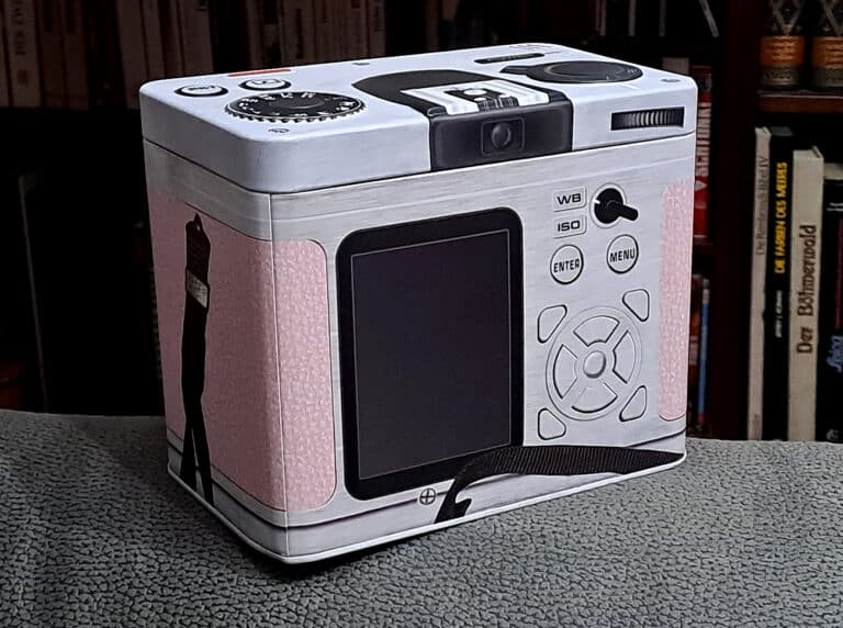 blech digicam nah rueckseite