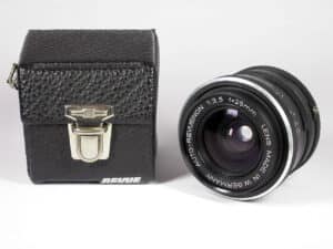 Revue Auto-Revuenon 1:3,5/28 mm (M 42)