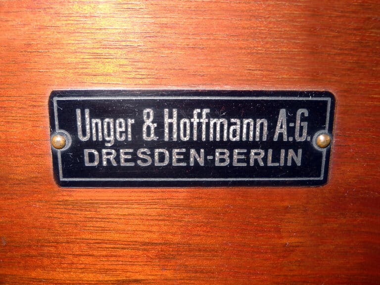 unger studio typenschild