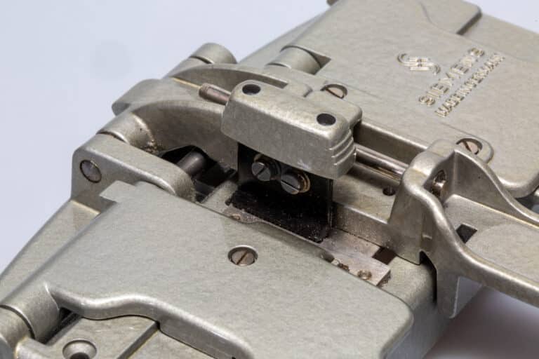 Siemens Klebepresse 16 und 8 mm