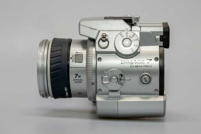 Minolta Dimage 7