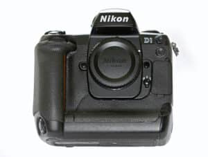 Nikon D 1