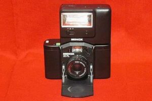 Minox 35 PL (mit Blitz FC 35)