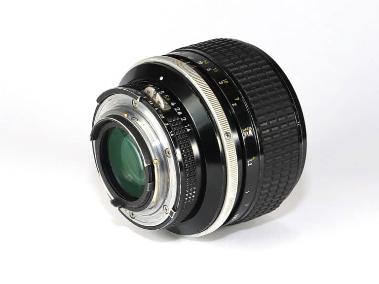 nikon nikkor 1,4 85 mm rueck