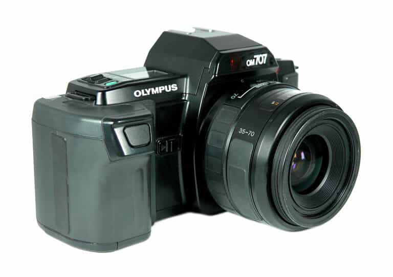 Olympus OM707