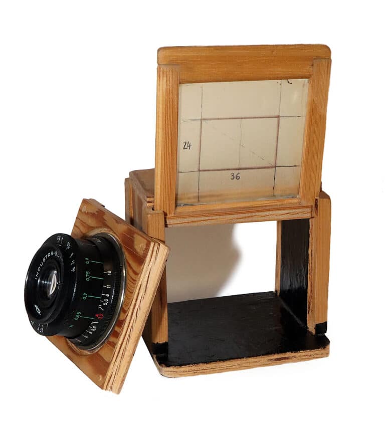 kamera esser matt oben objektiv