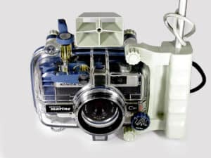 Konica C 35 mit Konica Unterwassergehäuse Marine