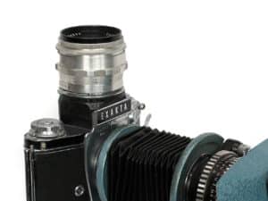 Ihagee Objektiv-Lupeneinsatz an Exakta Varex IIa Typ 5