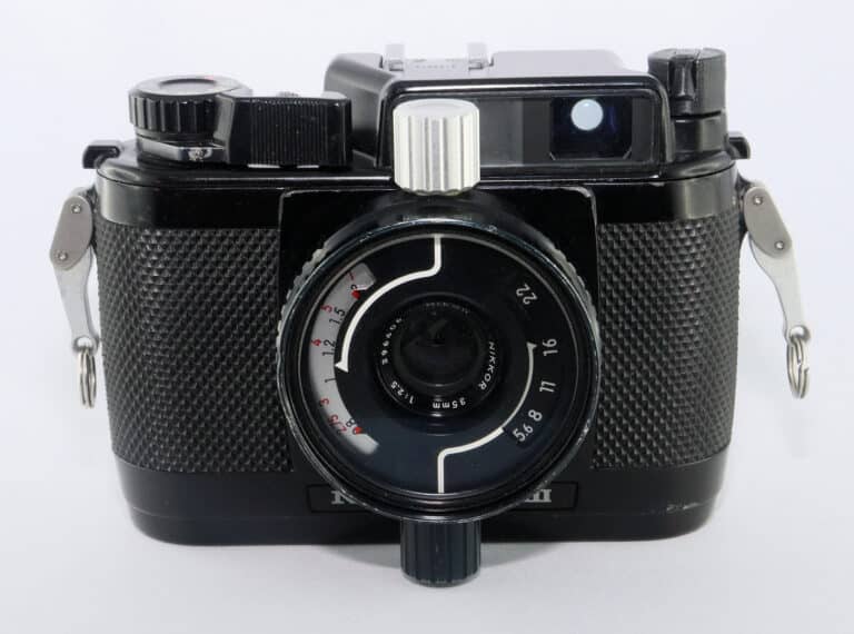 nikonos iii mit objektiv halb