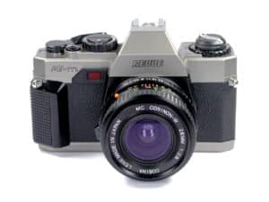 Revue AT-m (Cosina CT-9)