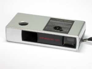 Haking Halina Minimatic 101 Pocket Camera