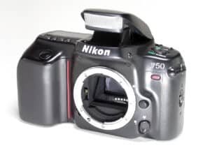 Nikon F 50 (silber)