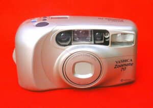 Yashica Zoomate 70 (silber)