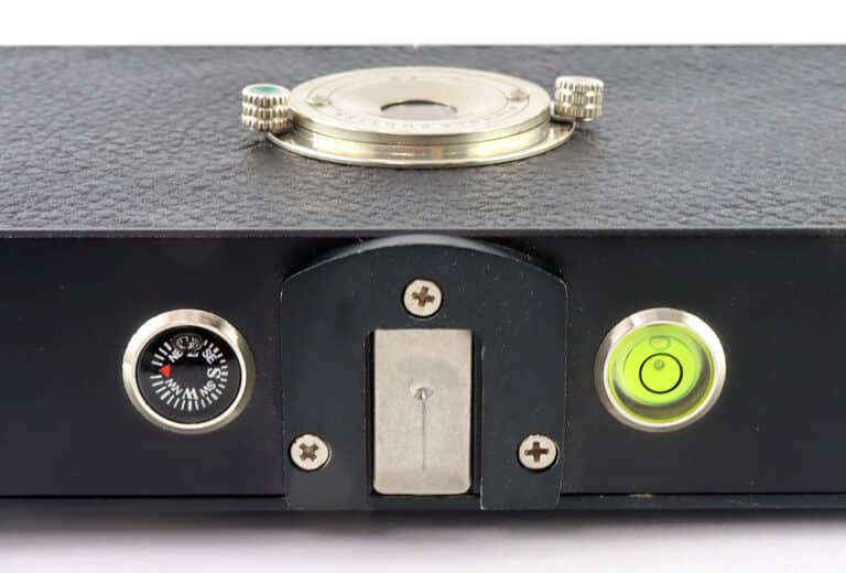 eightbanners dragon pinhole 1