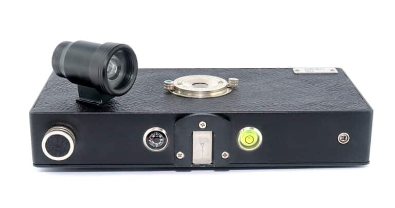 eightbanners dragon pinhole 2