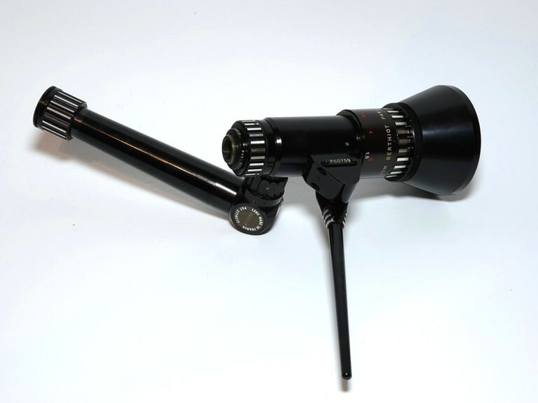 SOM Berthiot Pan-Cinor 1:1,9/8-40 mm