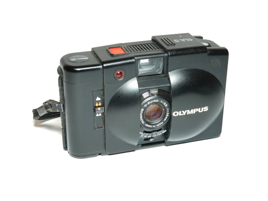 Olympus XA 2