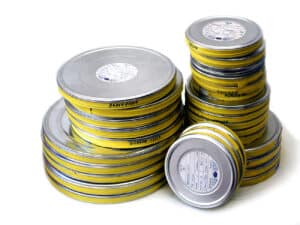 Super-8-Filme in Blechdosen