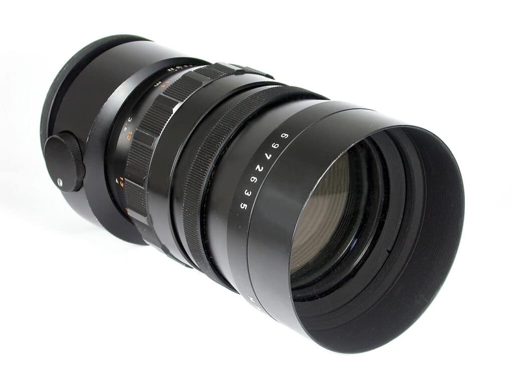 Pentacon 1:4,0/300 mm (Six)