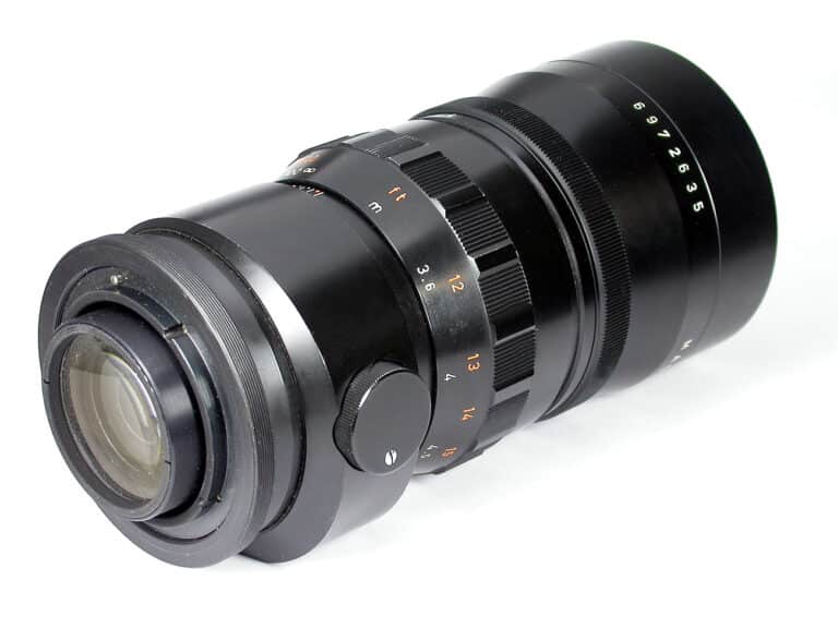 Pentacon 1:4,0/300 mm (Six)