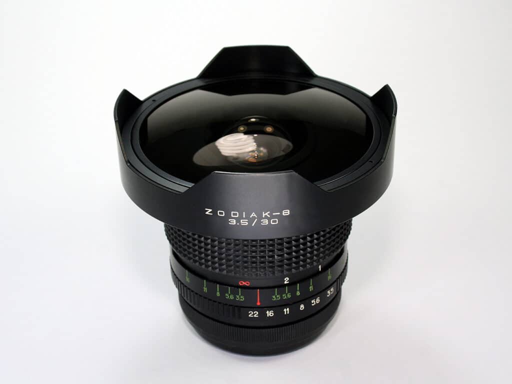 Arsenal Zodiak-8 1:3,5/30 mm (Pentacon Six)