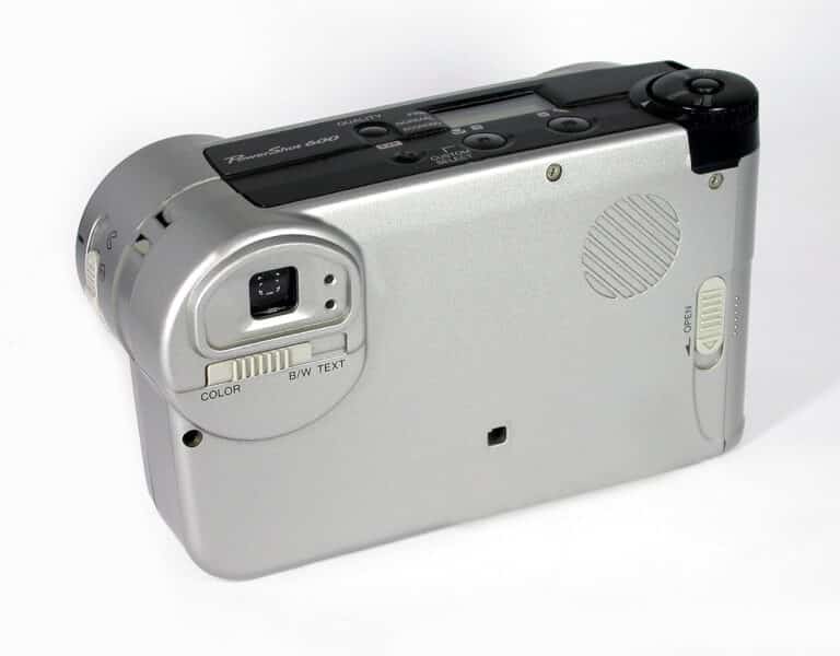 Canon PowerShot 600 mit Docking-Station CS-36