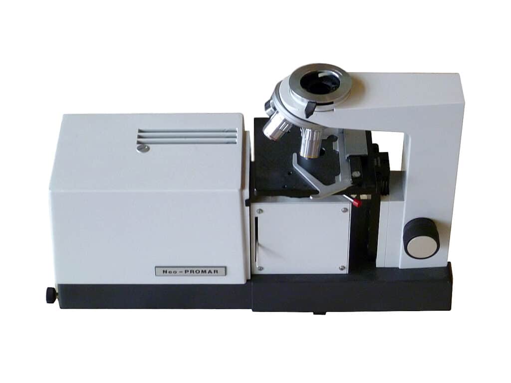 Leitz Mikroskop-Projektor