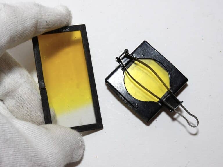 Verax Klemmfassung mit 4 Gelbfiltern